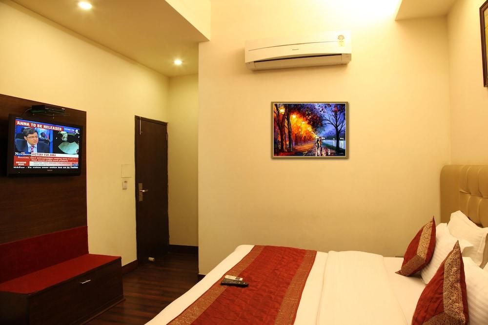 Rupam Hotel New Delhi Exteriör bild