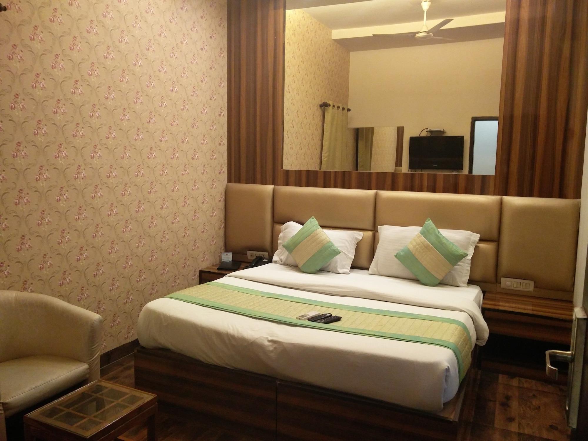 Rupam Hotel Delhi  Exteriör bild