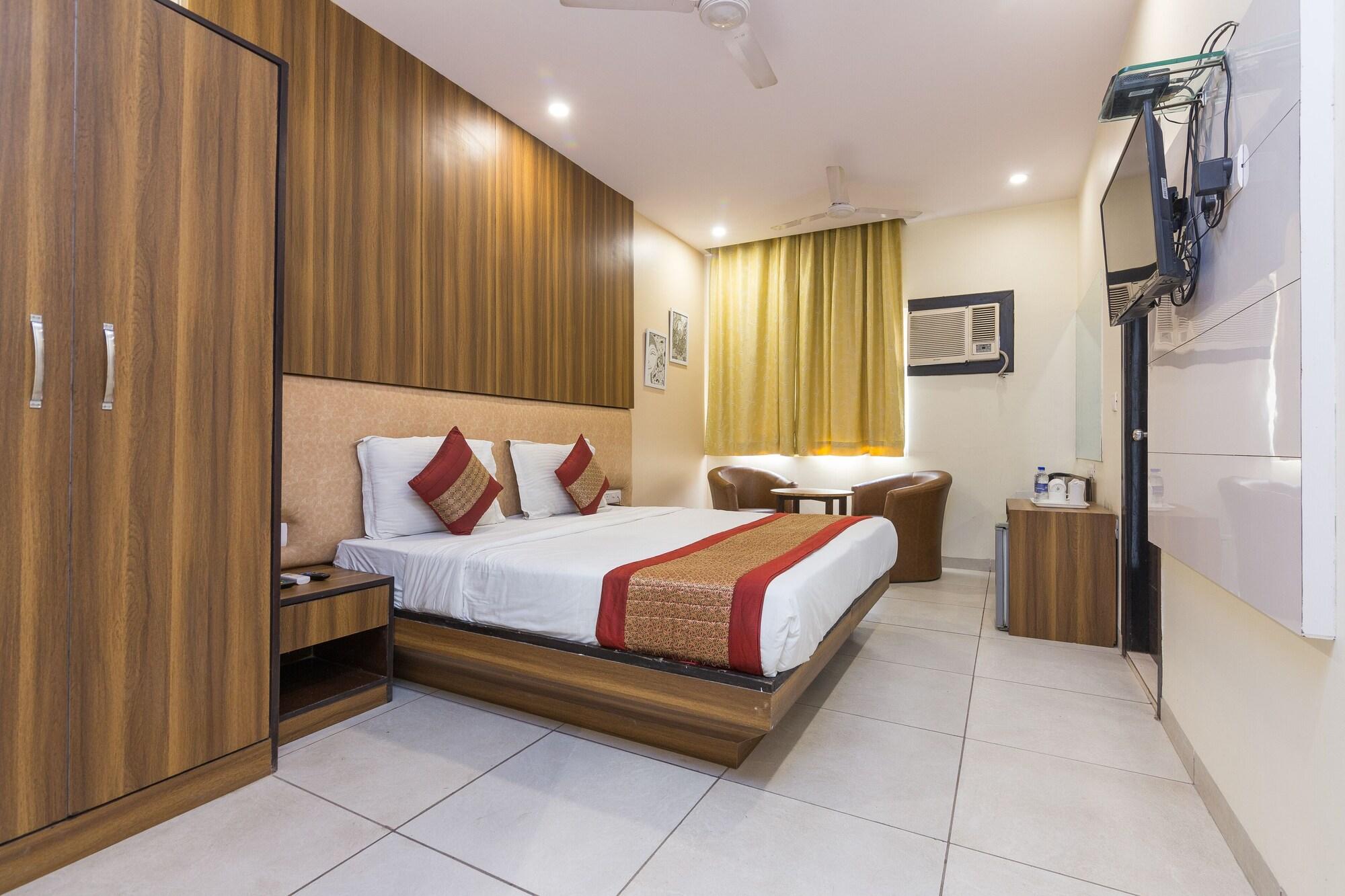 Rupam Hotel Delhi  Exteriör bild