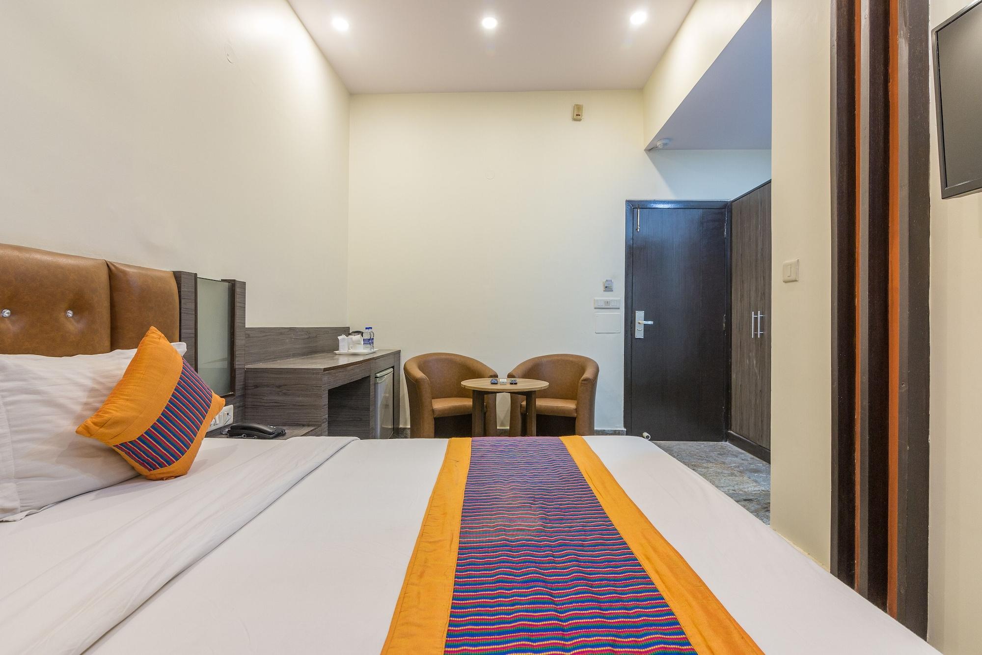 Rupam Hotel Delhi  Exteriör bild