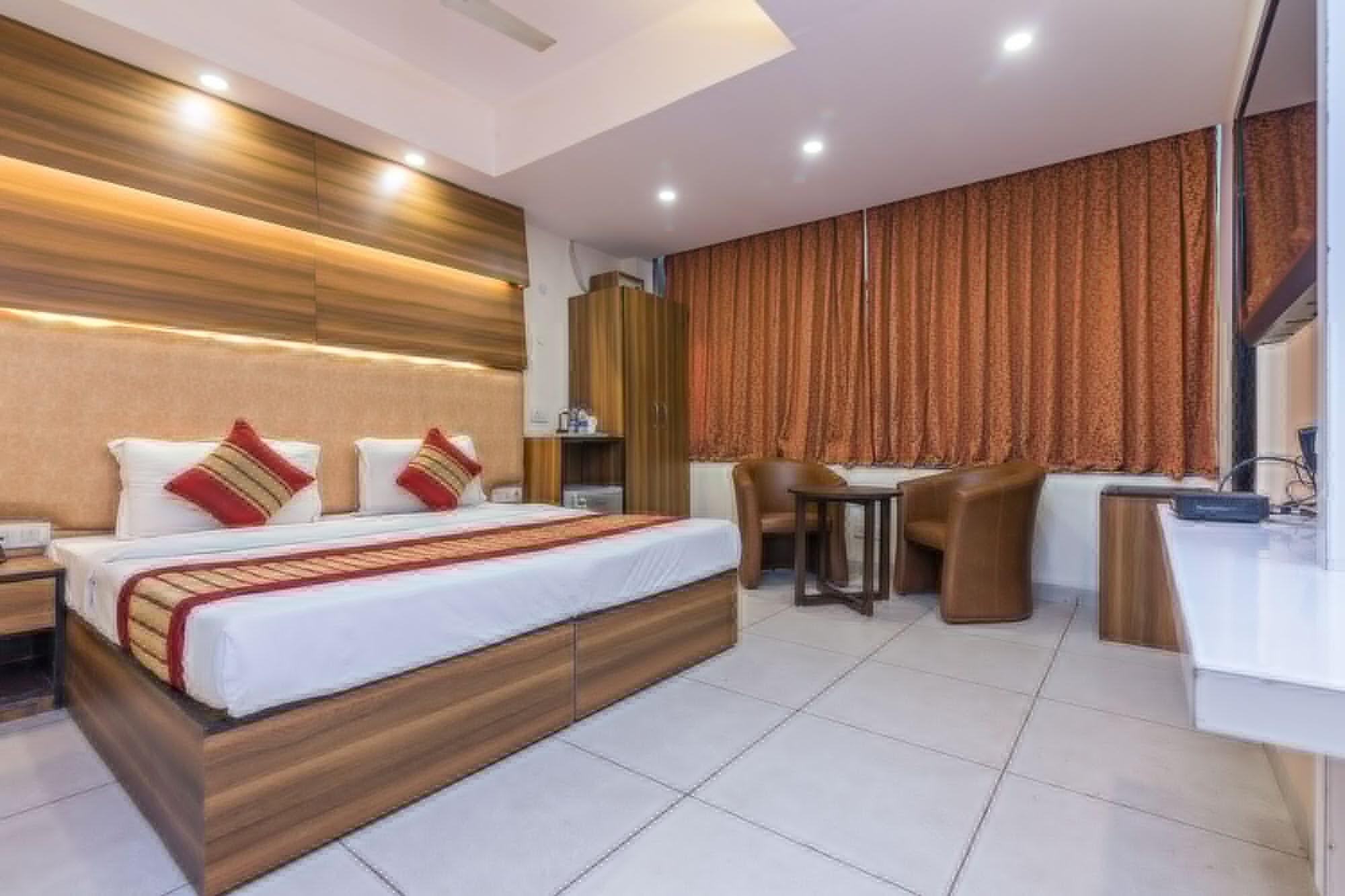 Rupam Hotel Delhi  Exteriör bild