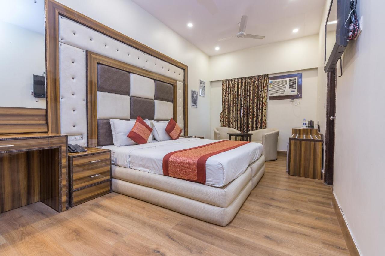 Rupam Hotel Delhi  Exteriör bild